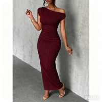 Nouvelle Arrivée 2026 – Robe Longue Moulante Épaules Dénudées à Texture Ondulée Tendance et Adorable – En Stock – Vente en Gros de Robes pour Femmes