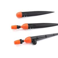 Penyiram Tetes Terintegrasi dengan Penjepit Tanah, Pengunci Nozzle, Kontrol Aliran On-Off untuk Selang 4/7mm, Suku Cadang Irigasi Kebun dan Pertanian