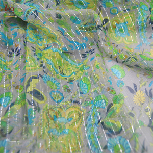 Tissu en crêpe de <span class=keywords><strong>soie</strong></span> pure tissé imprimé floral argenté, léger, 100 % <span class=keywords><strong>soie</strong></span> et lurex brillant, pour robe, vendu <span class=keywords><strong>au</strong></span> <span class=keywords><strong>mètre</strong></span> - Product Image 1