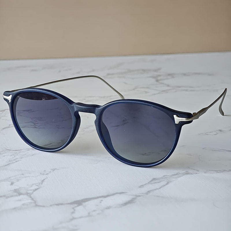 การไล่ระดับสีเทา