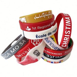 Articles cadeaux populaires, bracelets en silicone sportifs personnalisés avec des dessins animés - Product Image 4