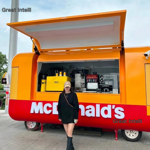 Équipement complet Camion de restauration mobile pour les pizzas et les snacks Kiosque à hot-dogs Camion à hamburger Café et bar-Remorquable - Product Image 1