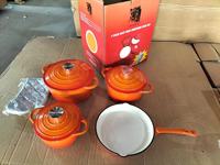 Batterie de cuisine antiadhésive en fonte émaillée de 25 cm poêle à frire 20/22/24 cm marmite à soupe ronde en fonte émaillée de 7 pièces, meilleure vente