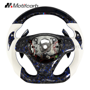 Volante de fibra de carbono forjado azul LED personalizado para BMW M3 E90 E91 E92 E82 E88 320d 330i 335i 135i 128i Coupé 2006-2013 - Product Image 1