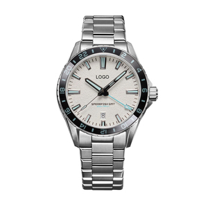 Reloj de Lujo para Hombre de 40MM GMT con Esfera Blanca Texturizada Sunburst, con Movimiento SW330-2, Resistente al Agua hasta 200M con BGW9 - Product Image 3