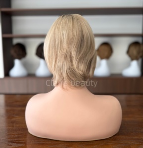 Perruque médicale <span class=keywords><strong>en</strong></span> cheveux naturels, entièrement nouée à la main, <span class=keywords><strong>avec</strong></span> dessus <span class=keywords><strong>en</strong></span> soie et dentelle frontale, pour patients atteints de cancer - Product Image 6