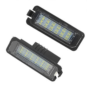 Pour Porsche Boxster(987) Cayman(987) <span class=keywords><strong>911</strong></span> Carrera(<span class=keywords><strong>996</strong></span> 997) Turbo/GT2(966T 997T) 997 GT3 Cayenne 958 LED lampe de plaque d'immatriculation - Product Image 1