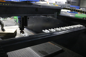 Op Maat Gemaakte Producten 4 As <span class=keywords><strong>Cnc</strong></span> Hout <span class=keywords><strong>Router</strong></span> Meubelkast <span class=keywords><strong>Cnc</strong></span> <span class=keywords><strong>Router</strong></span> Snijmachine Met Goede Prijs - Product Image 5