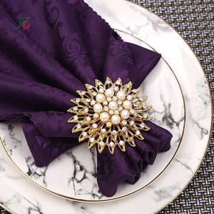 Round Crystal Napkin Ring Gold Flower Hotel Dining-table Decoration Napkin Ring Model Room Diamond Napkin Holder Ring Wholesale - Product Image 6