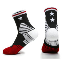 Chaussettes de basket-ball Crazy Sports personnalisées avec logo, unisexes, antidérapantes, respirantes, à séchage rapide, coupe basse, en coton tricoté, en stock