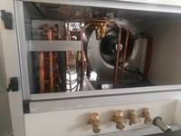 Compresseur de moteur de récupération de chaleur de climatiseur monté au plafond Unité de traitement d'air canalisé à double paroi fendue DX sur mesure