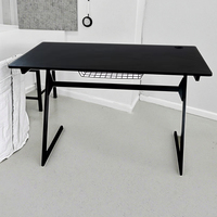 Bureau de jeu pour ordinateur portable en forme de Z moderne et réglable, surface en fibre de carbone, couleur et taille personnalisables, cadre en métal, bureau à domicile, jeu sur PC