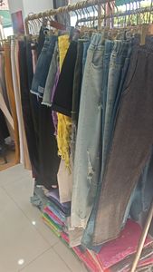 <span class=keywords><strong>Ropa</strong></span> al por Mayor Estilo <span class=keywords><strong>SHEIN</strong></span> <span class=keywords><strong>de</strong></span> Alta <span class=keywords><strong>Calidad</strong></span> 2026, por Peso |   <span class=keywords><strong>Ropa</strong></span> <span class=keywords><strong>de</strong></span> Moda con Brillo Ámbar al por Mayor - Precio Bajo para Compradores <span class=keywords><strong>de</strong></span> EE. UU. Tallas Completas - Product Image 3