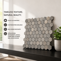 Carrelage mural extérieur moderne en céramique imitation brique rouge hexagonale avec support en maille, antidérapant, épaisseur 12 mm, 300x300 mm, finition mate