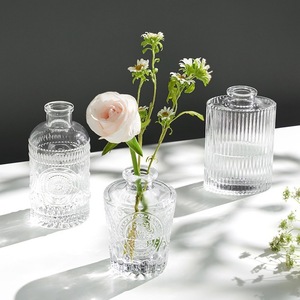 Vendita calda moderno nuovo tipo di vetro unico Bud <span class=keywords><strong>vaso</strong></span> carino Vintage piccolo bocca <span class=keywords><strong>vaso</strong></span> di vetro <span class=keywords><strong>per</strong></span> la decorazione di nozze - Product Image 4