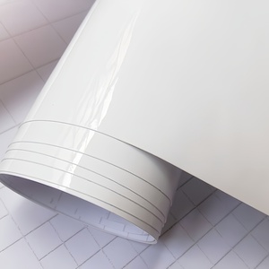 Film de protection vinyle 3M 180C-10 sans bulles, avec technologie Air Release, autocollant imprimable pour publicité automobile et covering de véhicules - Product Image 2