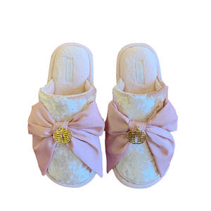 Düğün terlik Jubilant gelin damat parti peluş terlik yumuşak lüks pembe koyu kırmızı sandalet kolye mutlu kürk terlik - Product Image 2