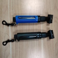 Brosse de nettoyage portable en plastique léger et durable pour club de golf avec logo personnalisé avec bouteille d'eau pour les sports de golf