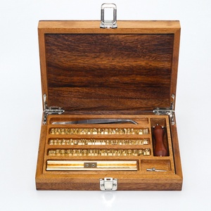 Ensemble de tampons en cuir pour lettres de l'alphabet (26 pièces) avec lettres personnalisées, tampon à chaud, moule numérique en cuivre avec fente en T - Product Image 1