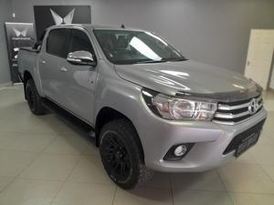 Camioneta Usada <span class=keywords><strong>Toyota</strong></span> <span class=keywords><strong>Hilux</strong></span> 2.8GD-6 Doble Cabina <span class=keywords><strong>4x4</strong></span> Raider Auto Doble Cabina 2.8L I4 Motor Turbo Diésel Automática de 6 Velocidades, Años 2010-2016 - Product Image 3