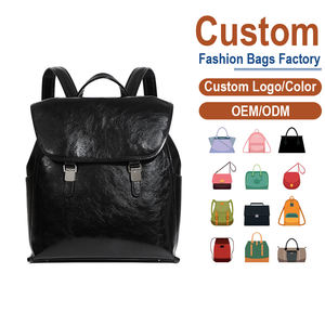 Mochila de Cuero Negra - Piel Genuina de Vacuno de Primera Calidad, Solapa con Doble Hebilla + Asa Superior, OEM para Marcas y Boutiques Unisex a Nivel Mundial - Product Image 1