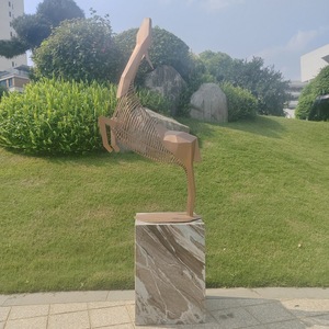 Sculpture de cerf en acier inoxydable pour extérieur, géométrique abstraite, à poser au sol, décoration animale artistique contemporaine pour parcs et jardins - Product Image 2