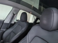 SUV électrique familial 2023 Tesla Model Y Long Range AWD Turbo Automatique R19 5 places Grand espace de coffre Sûr et fiable