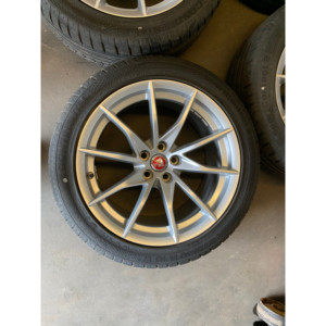 JAGUAR F-TYPE SET di 18 pollici ruote con pneumatici (argento) - Product Image 4