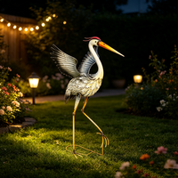 Statue de héron colorée en fer forgé résistante aux intempéries, faite à la main, pour aménagement paysager de jardin