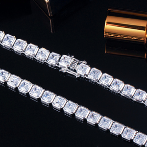 Collier Tennis en Cristal Zircon Cubique Grand et Très Brillant Plaqué Argent de Luxe pour Femmes Accessoires de Fête - Product Image 4