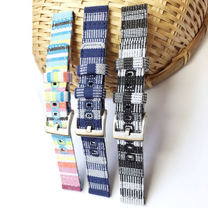 Bracelet de <span class=keywords><strong>montre</strong></span> imprimé solide de 20 à 22mm en tissu de toile à ajustement rapide pour Apple - Product Image 2