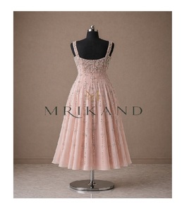 Vestido de Noche de Seda de Lujo, Largo hasta la Pantorrilla, con Adornos de Piedras y Perlas Hechos a Mano, para Mujer, para Fiestas, Bodas y Eventos - Product Image 1