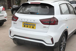 Nuevo SUV Livan GX3 PRO 2025, 1.5L 143Nm Turbo CVT FWD, Neumáticos R19, Interior Claro, Techo Solar Panorámico Automático Izquierdo, Euro VI - Product Image 4