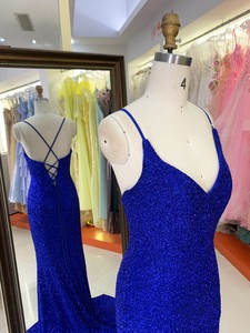 Vestido de Noche de Satén Priscilla Azul Marino 2026 para Mujer, Elegante, Cuello Alto, Silueta Recta, Largo hasta el Suelo, Detalle de Abertura Alta, Cintura Natural - Product Image 4