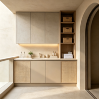 Meuble de salle de bain moderne sur mesure pour appartement, avec porte en rotin, étagère ouverte, éclairage LED sous l'armoire, comptoir en pierre, évier sans poignée, OEM ODM