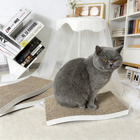 Grattoir pour chat en carton ondulé durable en gros, forme ondulée, surface kraft, pour chats d'intérieur, OEM