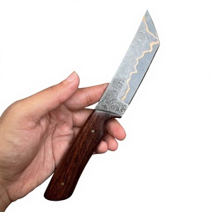 Couteau en acier Damas forgé à la main avec manche en bois, personnalisable, pour la chasse, le camping et la survie - Product Image 1