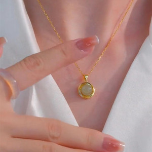 Livestream Hot Selling Titanium Steel Hetian Jade Necklace For Women Ins Inspired Niche Design Light Luxury Clavicle Chain - Product Image 1