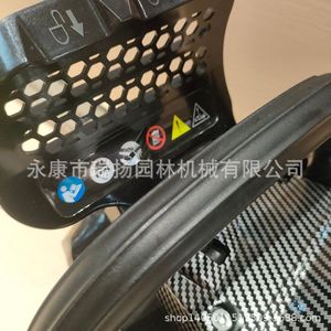 Motosierra Profesional de Gasolina de 16 Pulgadas de Alta Potencia para Cortar Madera y Jardinería - Product Image 3
