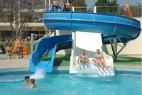 Vente directe d'usine de toboggans spirales colorés, installations de loisirs aquatiques sur mesure