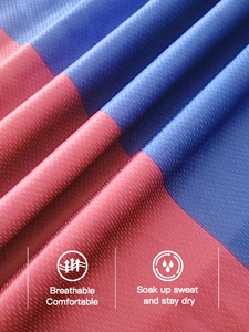 Maillot de football rétro personnalisé T-shirt en polyester Coupe ample Col en V 2026 Uniforme de football personnalisé - Product Image 4