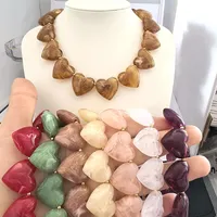 Collier Cœur Grande Taille pour Femme, Bracelet Statement, Perles Acryliques Dorées, Acier Inoxydable PVD Étanche, Blanc Beige Rouge