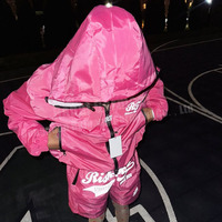 Streetwear personnalisé avec fermeture à glissière Jogger en polyester réfléchissant Survêtement Veste à capuche coupe-vent en nylon Ensemble short de jogging Survêtement pour hommes