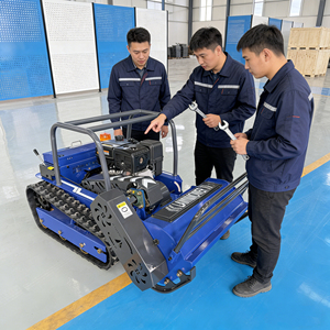 <span class=keywords><strong>Tondeuse</strong></span> à fléaux télécommandée sur chenilles tout-terrain, coupe-herbe à chenilles, vente directe usine pour ferme et jardin, vente en gros - Product Image 6