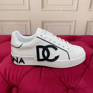 2026 Luxury Designer European Station New Men's Skateboard Shoes Spring Lace Patent Leather Skull Pattern Casual Autumn/Winter - Product Image 4