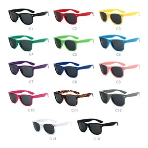 Gafas de protección UV a la moda, lentes de sol de plástico recicladas con logotipo personalizado, clásicas, a granel, 2023, 2022