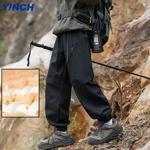 Pantalones Casuales para Hombre LAYENNE de Alta Calidad, al por Mayor, Personalizados, para Exteriores, con Puños Elásticos, Transpirables, de Secado Rápido, con Bolsillos con Cremallera - Product Image 3