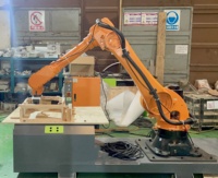 Machine de perçage robotisée, machine à poinçonner les trous avec bras robotisé pour le perçage universel des trous