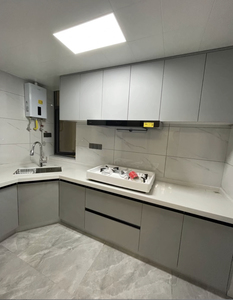 Mobili <span class=keywords><strong>da</strong></span> <span class=keywords><strong>Cucina</strong></span> Moderni e Minimalisti, Armadietti su Misura per Cucine Aperte con Piani di Lavoro in Quarzo - Product Image 5