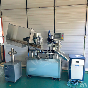 Machine de remplissage et de scellage automatique électrique rotative pour la colle à chaussures, le plastique, les tubes en aluminium, les tubes pour l'emballage de produits chimiques - Product Image 3